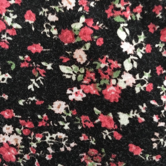 Garage Floral Ruffle Tank - Picture 2 of 3